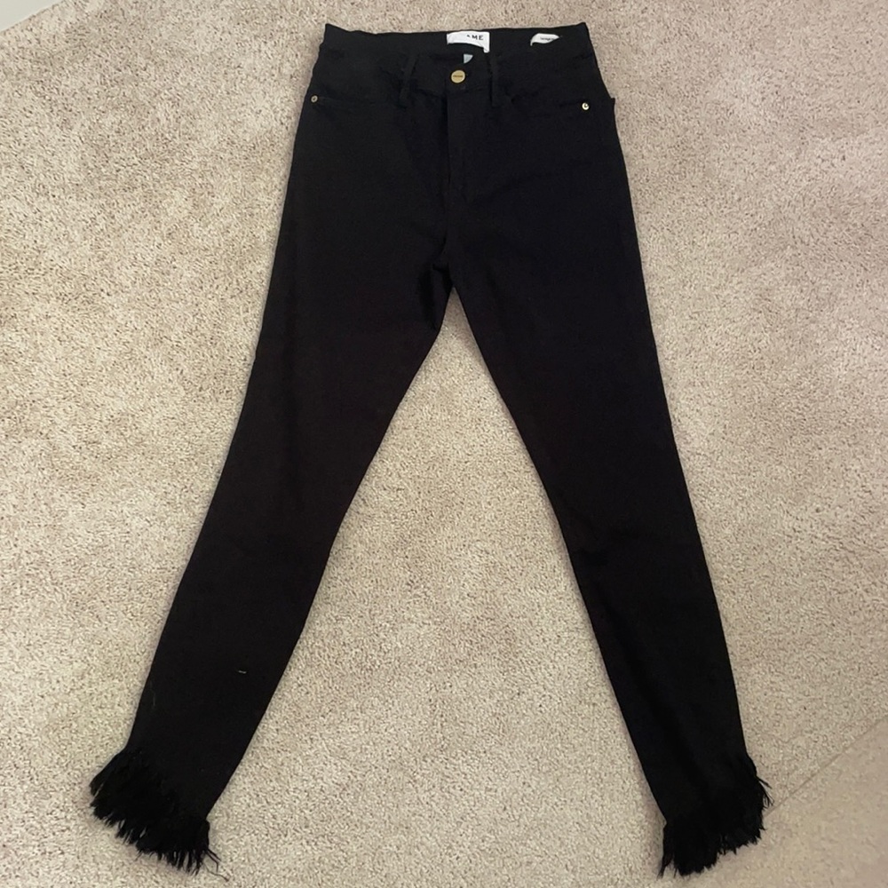 Frame black Le high skinny with fray ankle 28